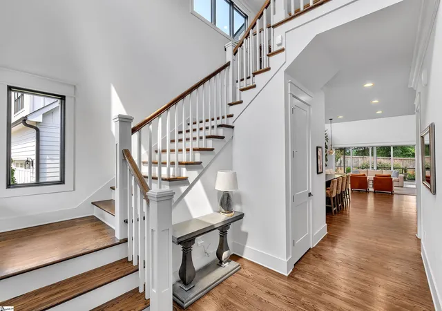 Photo 3 of Single family home for sale at 9 Azalea Spring Ct, Greenville, SC 29615 | MLS# 1599301 | Listing updated on 2026-09-08
