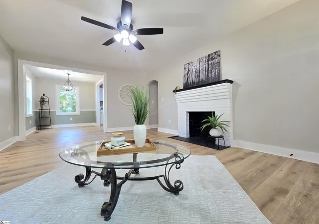 Photo 4 of Single family home for sale at 508 Tindal Rd, Greenville, SC 29617 | MLS# 1599180 | Listing updated on 2026-09-11