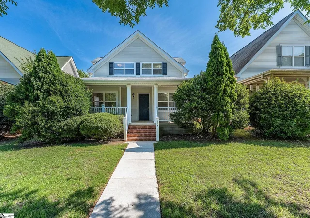 Photo 2 of Single family home for sale at 335 Woodlark St, Greenville, SC 29607 | MLS# 1598533 | Listing updated on 2026-07-28