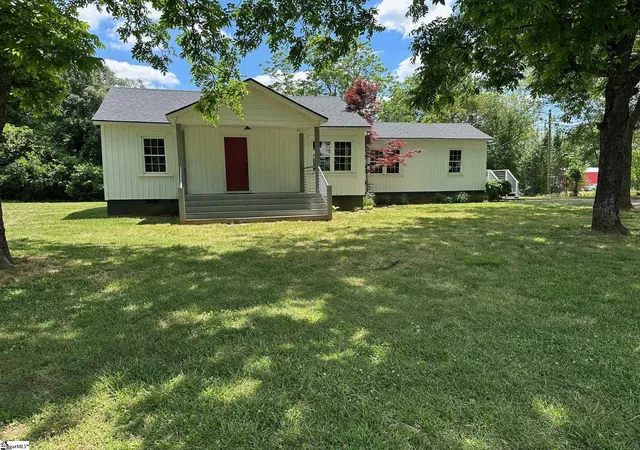 Homes for sale in Gaffney, SC | 358 N Green River Rd, Gaffney, SC 29341 | MLS# 1591262