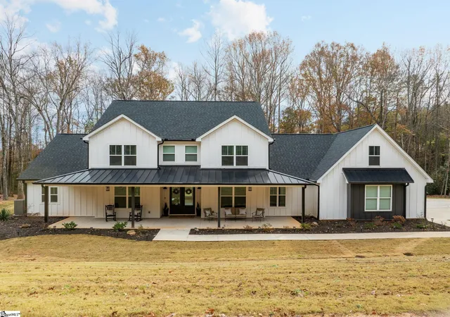 Single family home for sale at 1502A Groce Meadow Rd, Taylors, SC 29687 | MLS# 1593802