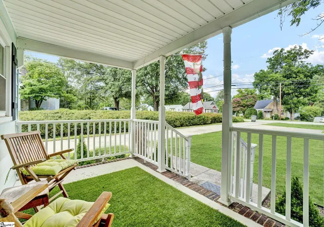 Photo 3 of Single family home for sale at 209 Donnan Rd, Taylors, SC 29687 | MLS# 1600652 | Listing updated on 2026-09-29