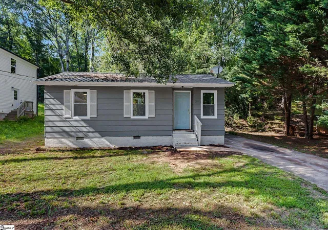Photo 3 of Single family home for sale at 123 Brookmeade Dr, Anderson, SC 29624 | MLS# 1599932 | Listing updated on 2026-08-31