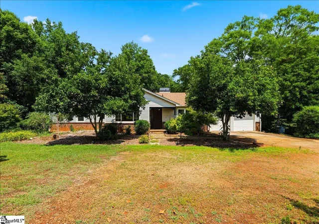 Photo 2 of Sale Pending at 3184 N Hwy 14, Greer, SC 29651 | MLS# 1600178 | Listing updated on 2026-08-28