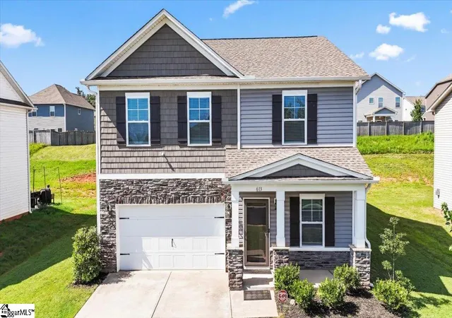 Photo 1 of Single family home for sale at 633 Grantleigh Dr, Duncan, SC 29334 | MLS# 1599063 | Listing updated on 2026-08-31