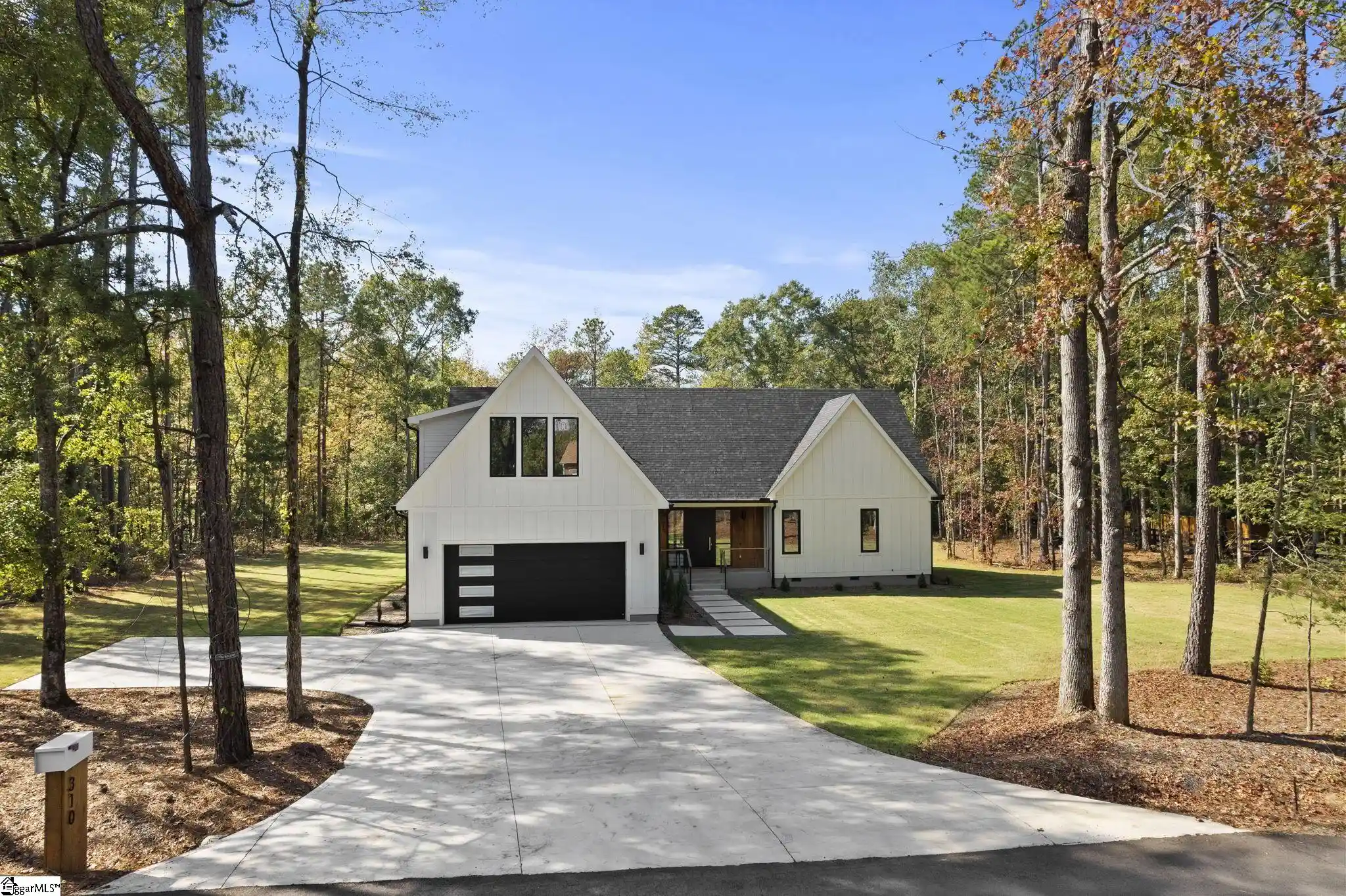 Photo 1 of Single family home for sale at 310 S Nelson Dr, Fountain Inn, SC 29644 | MLS# 1607097 | Listing updated on 2026-10-19