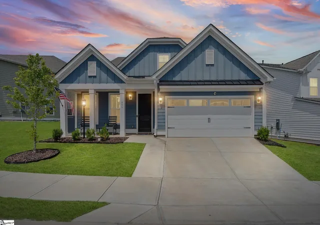 Photo 3 of Single family home for sale at 606 Lewes Ave, Simpsonville, SC 29681 | MLS# 1598605 | Listing updated on 2026-10-08
