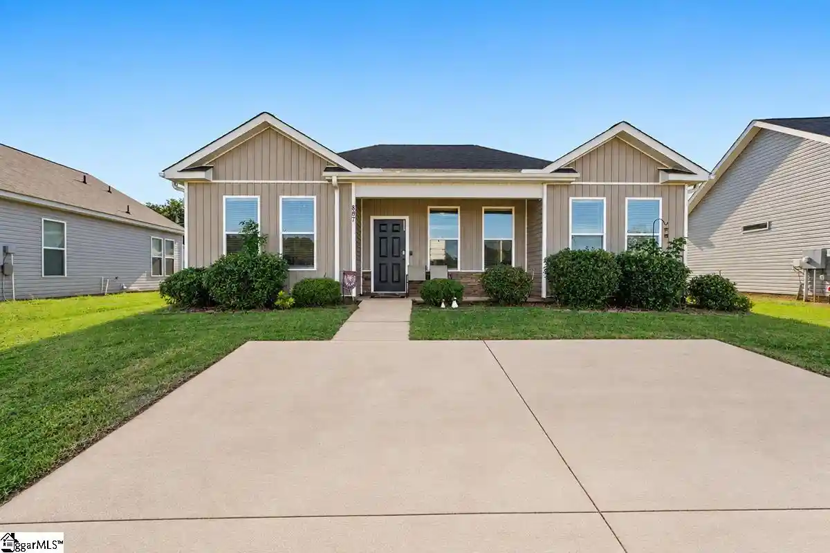 Single family home for sale at 807 Chase Ave, Greenwood, SC 29646 | MLS# 1607017