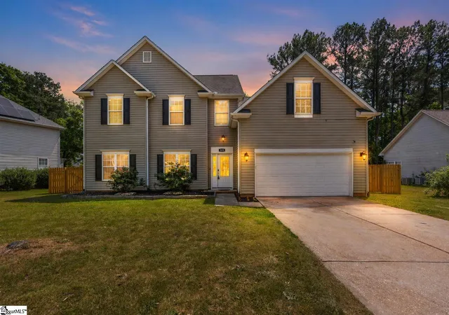 Photo 1 of Single family home for sale at 519 Forest Shoals Ln, Duncan, SC 29334 | MLS# 1589233 | Listing updated on 2026-06-25