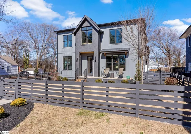 Photo 3 of Sale Pending at 412 Perry Ave, Greenville, SC 29601 | MLS# 1582795 | Listing updated on 2026-03-24