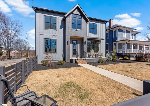 Photo 3 of Sale Pending at 412 Perry Ave, Greenville, SC 29601 | MLS# 1582795 | Listing updated on 2026-03-24