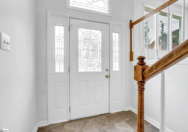 Photo 3 of Single family home for sale at 10 Sylvatus Ct, Greenville, SC 29617 | MLS# 1590534 | Listing updated on 2026-09-07