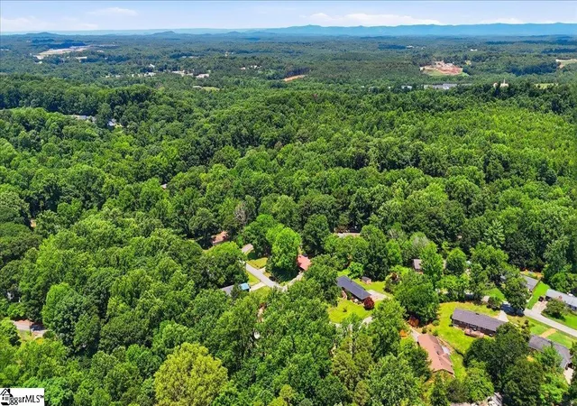 42nd image of 103 Autumn Dr, Greenville, SC 29611 | MLS# 1596421