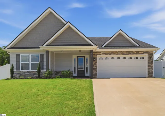 Photo 1 of Single family home for sale at 513 Fairlead Ln, Chesnee, SC 29323 | MLS# 1594492 | Listing updated on 2026-08-24