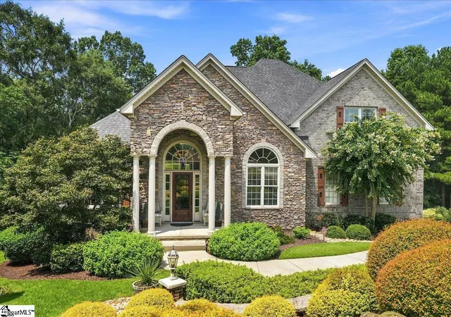 Photo 1 of Single family home for sale at 18 Redwing Ct, Greer, SC 29651 | MLS# 1600743 | Listing updated on 2026-08-13