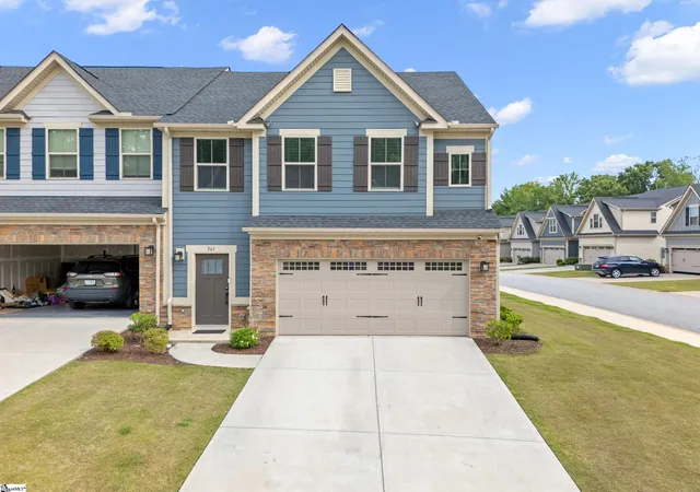 Photo 1 of Townhouse for sale at 561 Martin Creek Dr, Simpsonville, SC 29680 | MLS# 1594137 | Listing updated on 2026-09-03