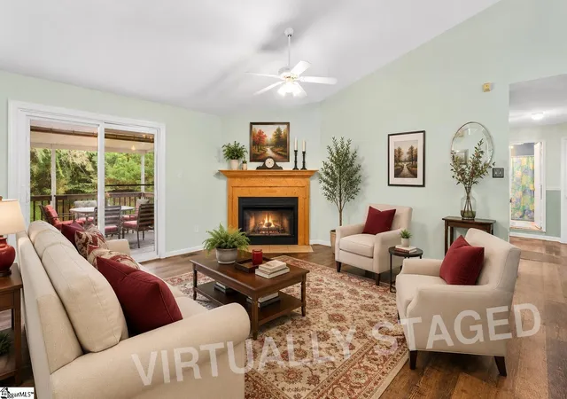 Photo 2 of Single family home for sale at 5 Lillians Ln, Greer, SC 29651 | MLS# 1593701 | Listing updated on 2026-08-15