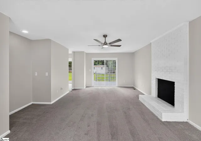 Photo 3 of Sale Pending at 205 Ansley Dr, Simpsonville, SC 29681 | MLS# 1595166 | Listing updated on 2026-10-26