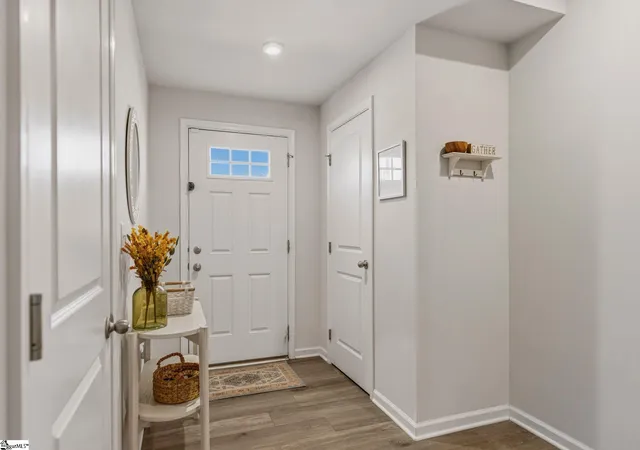 Photo 3 of Townhouse for sale at 8 Bearmont Trl, Greenville, SC 29617 | MLS# 1590938 | Listing updated on 2026-05-29