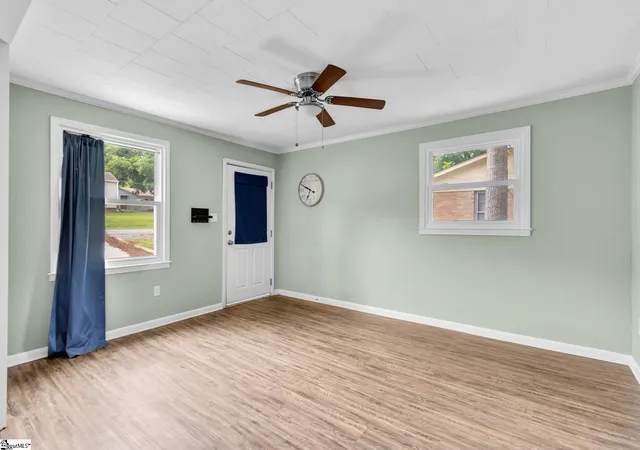 Photo 4 of Single family home for sale at 203 Shands St, Clinton, SC 29325 | MLS# 1593719 | Listing updated on 2026-07-25