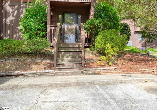 Photo 2 of Condo for sale at 3106 Bethel Rd #34, Simpsonville, SC 29681 | MLS# 1598806 | Listing updated on 2026-09-28