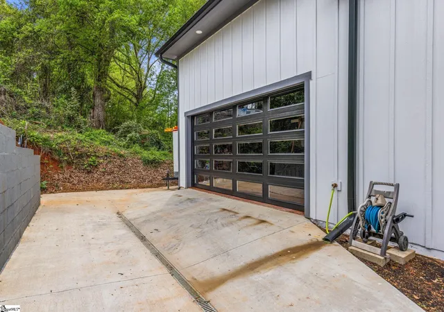 Photo 2 of Single family home for sale at 107 Spencer St, Clemson, SC 29631 | MLS# 1587558 | Listing updated on 2026-08-18