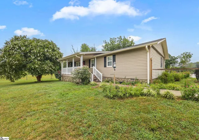 Photo 1 of Single family home for sale at 148 Mulberry Rd, Blacksburg, SC 29702 | MLS# 1597966 | Listing updated on 2026-08-09