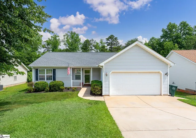 Homes for sale in Lyman, SC | 442 Sea Breeze Wy, Lyman, SC 29365 | MLS# 1594167