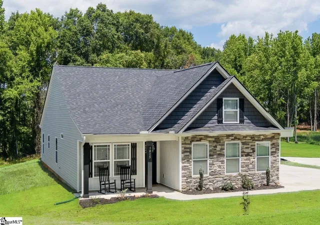Homes for sale in Chesnee, SC | 1015 Piedmont Rd, Chesnee, SC 29323 | MLS# 1597334