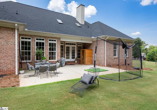 Photo 33 of Single family home for sale at 2 Hunters Landing Dr, Greer, SC 29651 | MLS# 1579647 | Listing updated on 2026-08-21