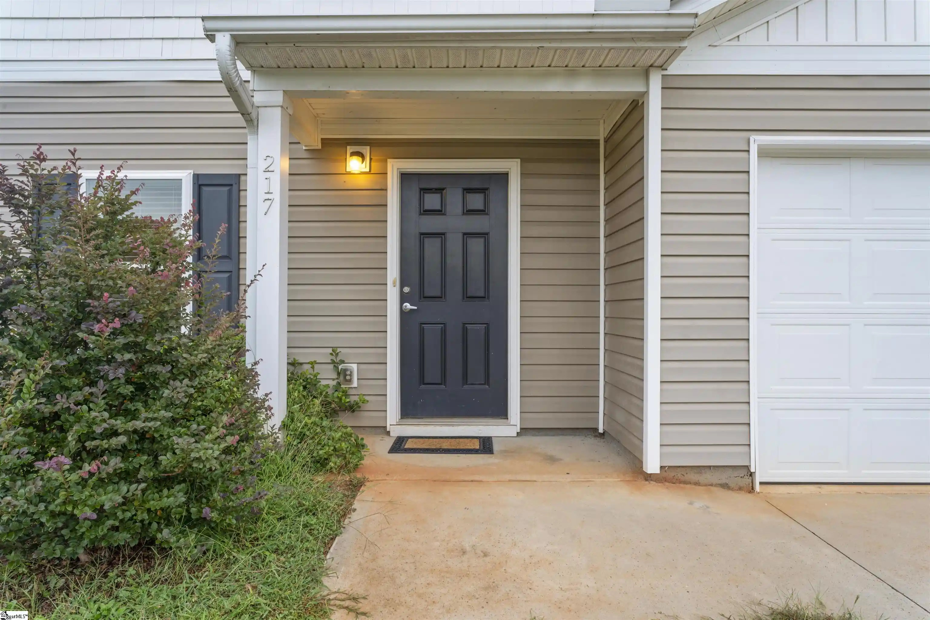 Photo 2 of Single family home for sale at 217 Old Burnett Rd, Inman, SC 29349 | MLS# 1538737 | Listing updated on 2026-10-30