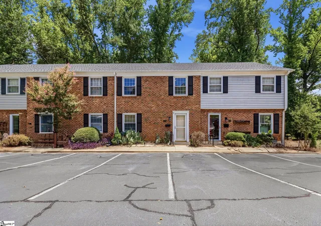 Condo for sale at 815 Edwards Rd #Unit 10, Greenville, SC 29615 | MLS# 1598464