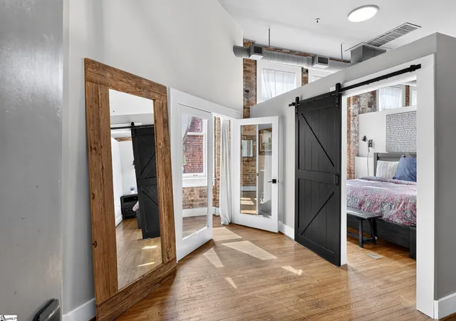Photo 2 of Condo for sale at 102 N Main St #Unit G, Greenville, SC 29601 | MLS# 1599541 | Listing updated on 2026-08-03