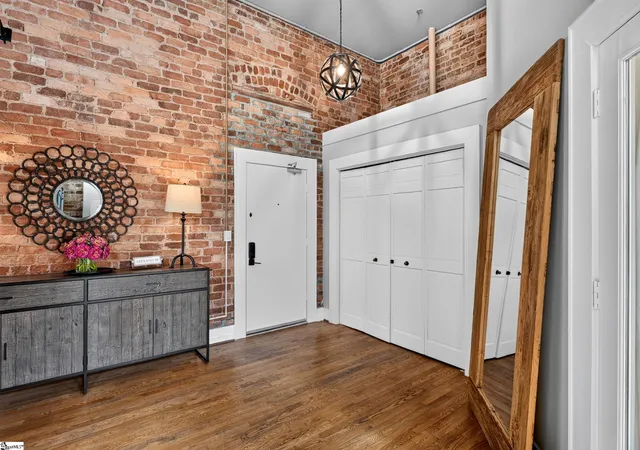Photo 3 of Condo for sale at 102 N Main St #Unit G, Greenville, SC 29601 | MLS# 1599541 | Listing updated on 2026-08-03