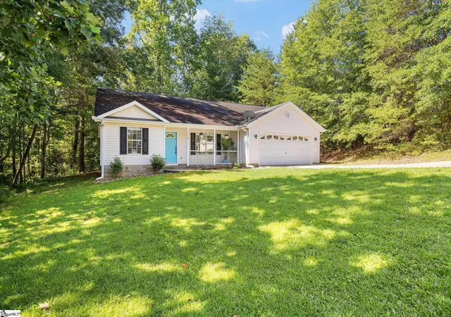 Photo 2 of Single family home for sale at 210 Abigail Ln, Greer, SC 29651 | MLS# 1601534 | Listing updated on 2026-09-02