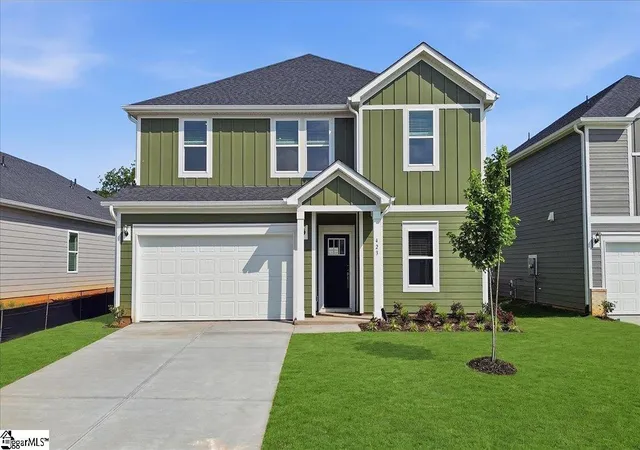 Photo 1 of Sale Pending at 423 Ragland Ave, Greer, SC 29651 | MLS# 1591680 | Listing updated on 2026-07-16