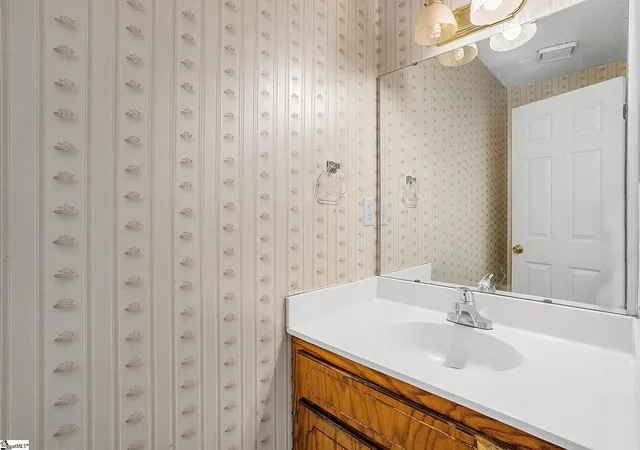 Photo 3 of Single family home for sale at 22 Venning Ct, Greenville, SC 29609 | MLS# 1595462 | Listing updated on 2026-08-22
