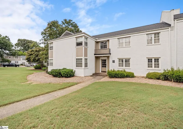 Condo for sale at 100 Lewis Dr #Unit 22D, Greenville, SC 29605 | MLS# 1601850