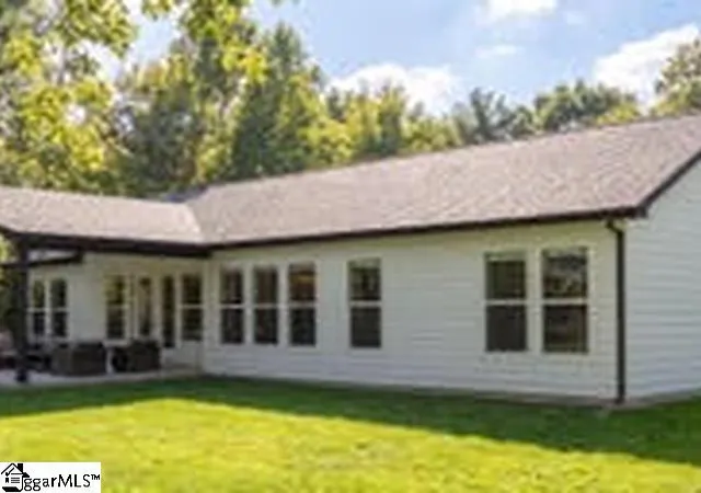 Photo 2 of Single family home for sale at 2016 Blessed Dr, Inman, SC 29349 | MLS# 1601943 | Listing updated on 2026-08-26