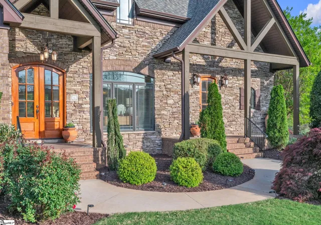3rd image of 10 Great Lawn Dr, Piedmont, SC 29673 | MLS# 1593677