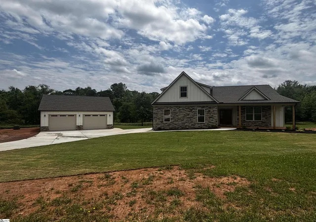 Homes for sale in Campobello, SC | 4919 Jug Factory Rd, Campobello, SC 29322 | MLS# 1592809