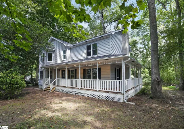 Photo 1 of Single family home for sale at 814 S Almond Dr, Simpsonville, SC 29681 | MLS# 1600442 | Listing updated on 2026-09-10