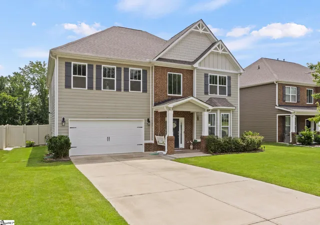 Photo 2 of Single family home for sale at 494 Fox Run Trl, Woodruff, SC 29388 | MLS# 1600088 | Listing updated on 2026-08-28