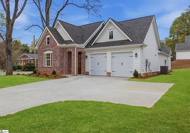 2nd image of 101 East C (lot A) Ave #Lot A, Easley, SC 29640 | MLS# 1586585