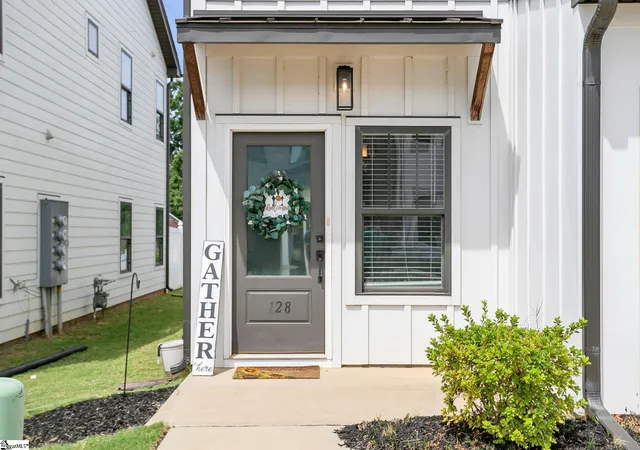 Photo 3 of Townhouse for sale at 128 Park Ave, Greer, SC 29651 | MLS# 1596041 | Listing updated on 2026-08-22