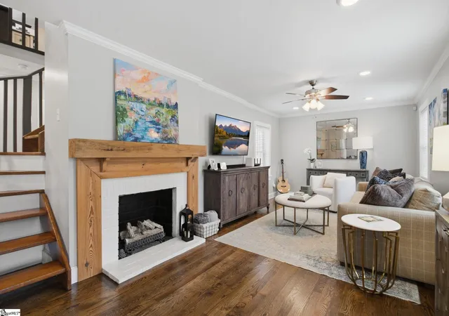 Photo 2 of Single family home for sale at 16 High Hill St, Greenville, SC 29605 | MLS# 1601582 | Listing updated on 2026-08-25