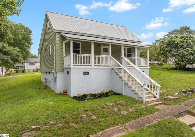 Photo 2 of Single family home for sale at 1016 Orr St, Pelzer, SC 29669 | MLS# 1600322 | Listing updated on 2026-08-27