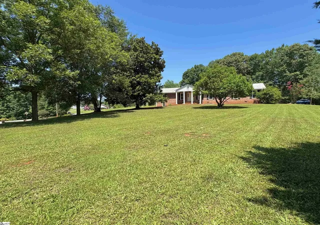 Photo 2 of Single family home for sale at 408 Rices Creek Rd, Liberty, SC 29657 | MLS# 1596656 | Listing updated on 2026-09-08