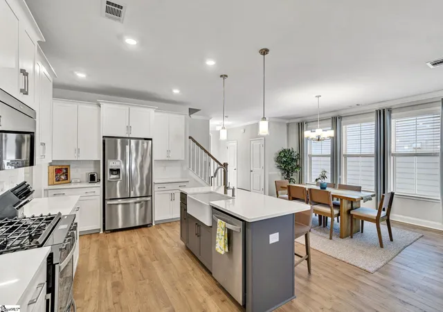 Photo 3 of Single family home for sale at 12 Gressette Pl, Simpsonville, SC 29681 | MLS# 1602202 | Listing updated on 2026-08-28