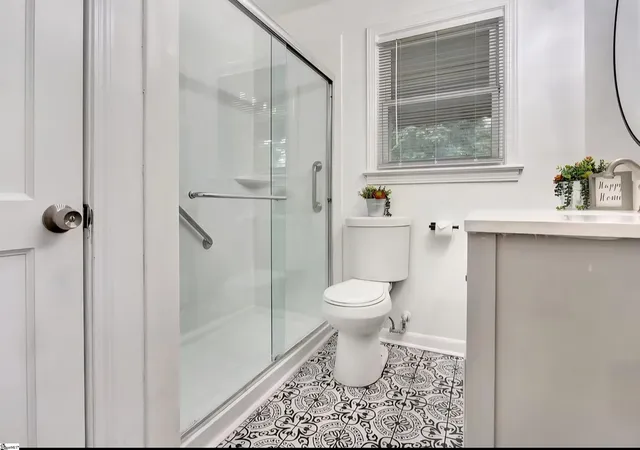 Photo 4 of Single family home for sale at 110 Knox St, Greenville, SC 29605 | MLS# 1595624 | Listing updated on 2026-09-10